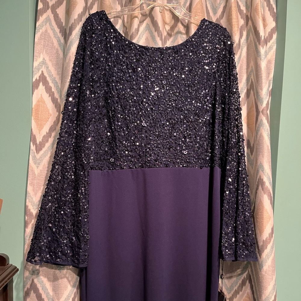 Adrianna Papell New Womans Beaded Boat Neck Gown Navy Blue Size 20 Flared Sleeve